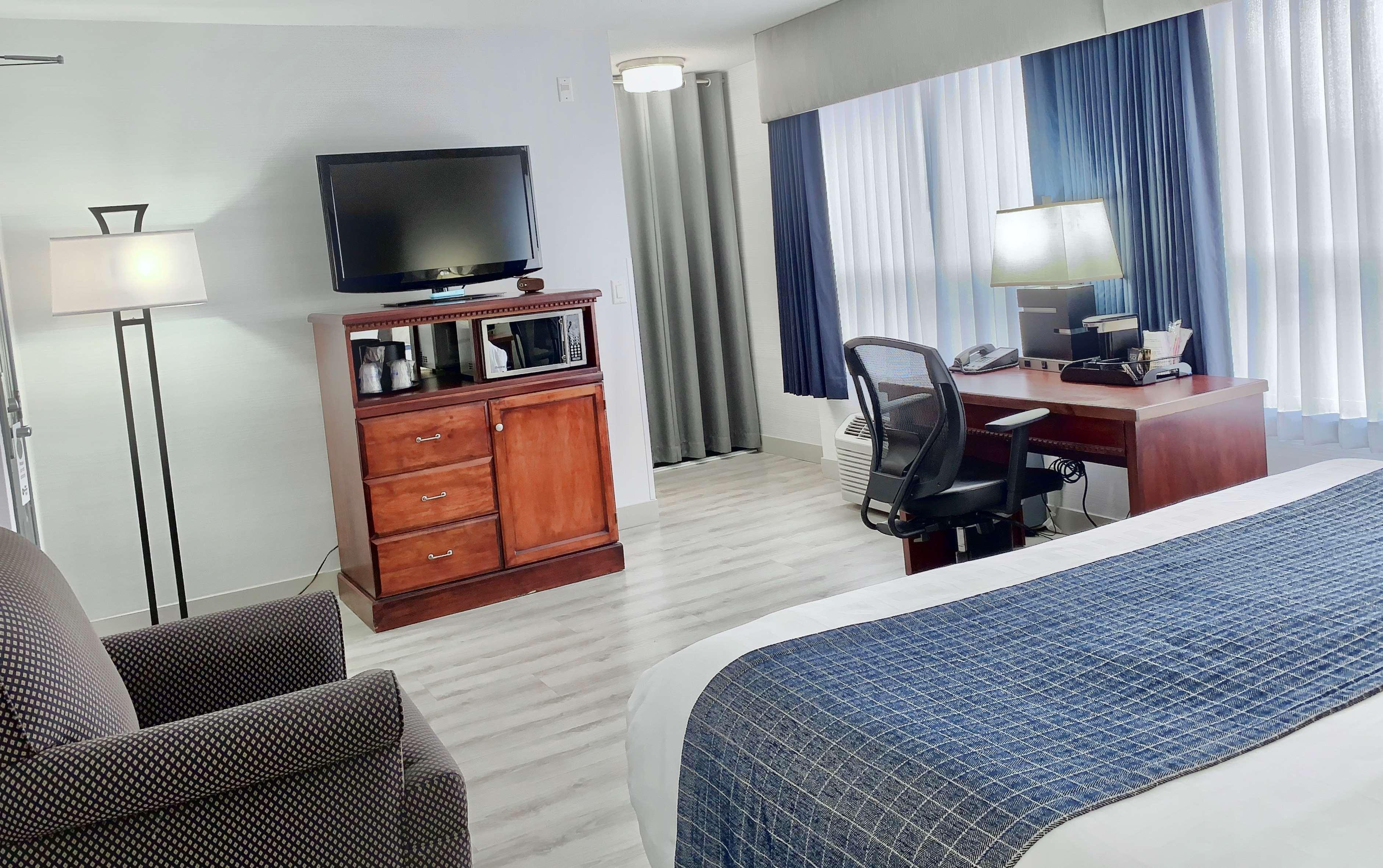 Best Western Plus Regency Inn And Conference Centre Άμποτσφορντ Εξωτερικό φωτογραφία