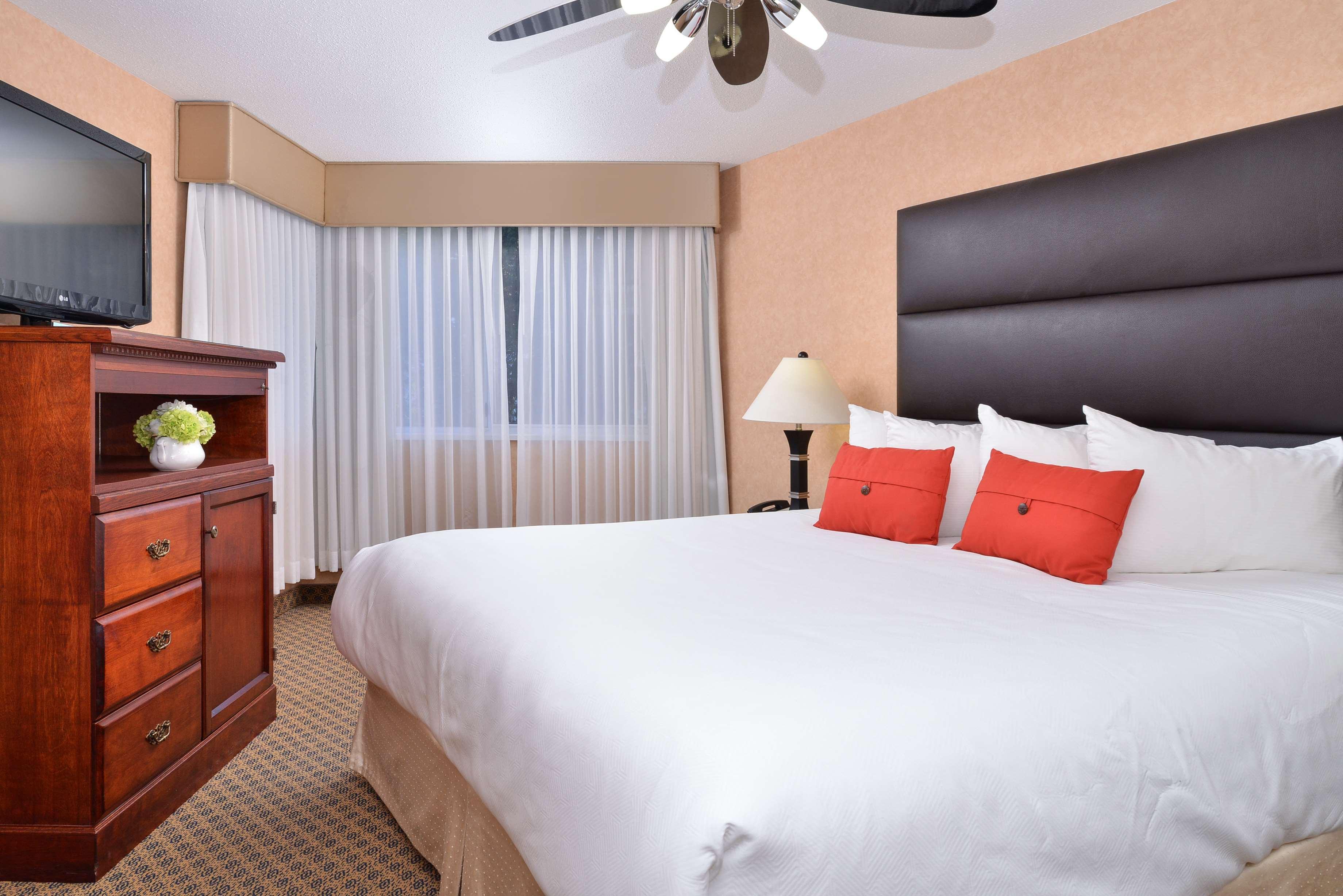 Best Western Plus Regency Inn And Conference Centre Άμποτσφορντ Εξωτερικό φωτογραφία
