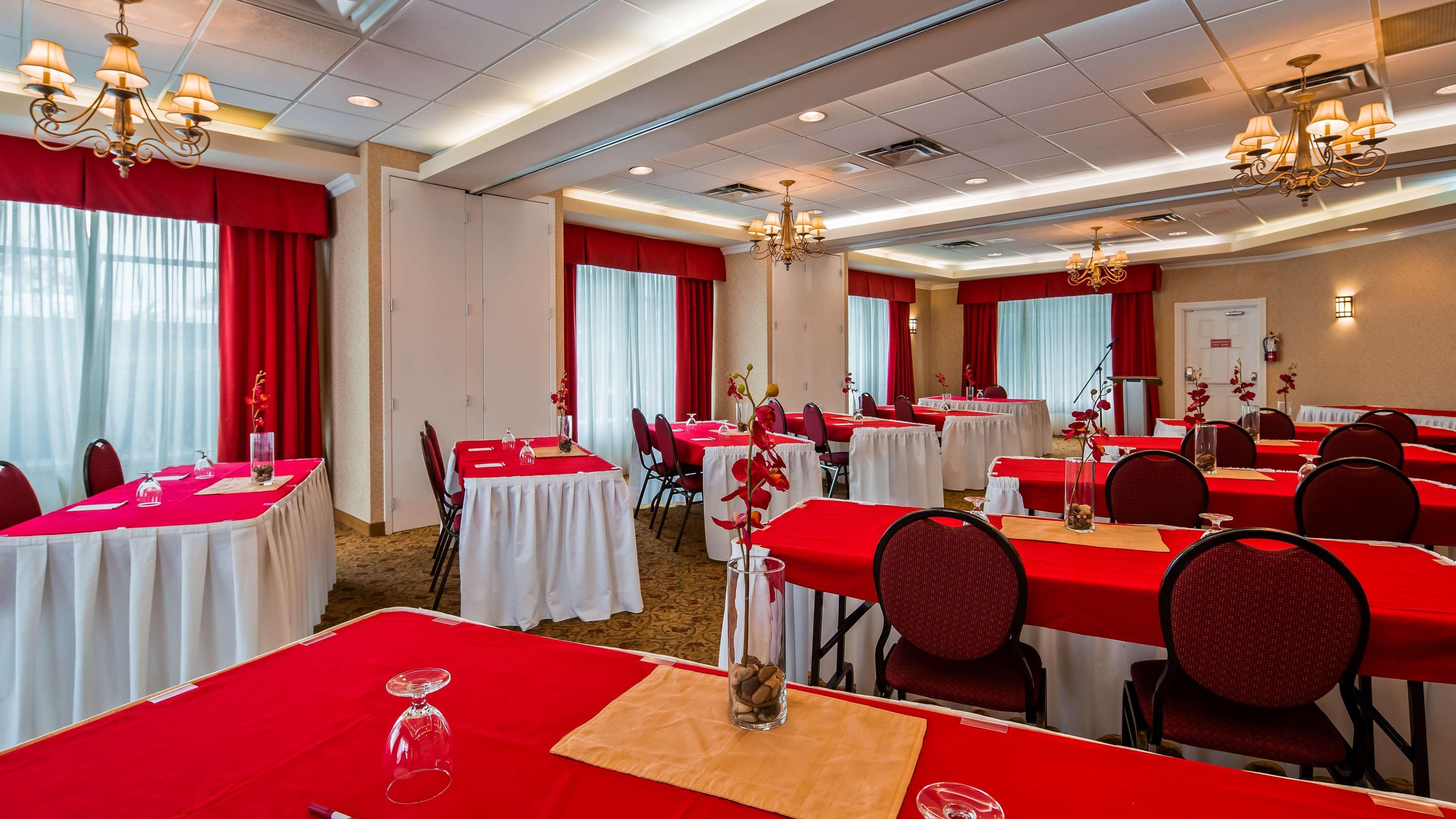 Best Western Plus Regency Inn And Conference Centre Άμποτσφορντ Εξωτερικό φωτογραφία