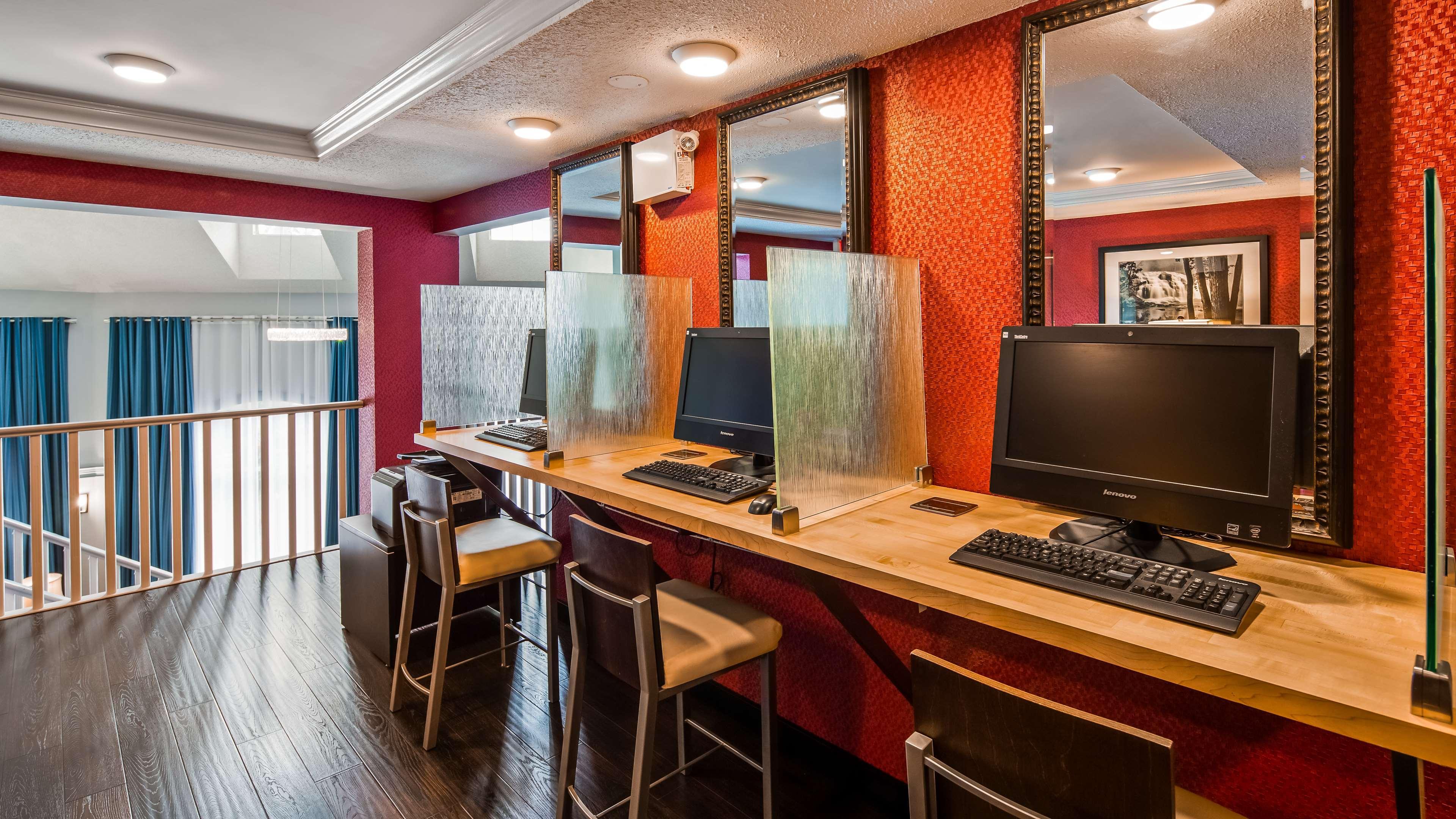 Best Western Plus Regency Inn And Conference Centre Άμποτσφορντ Εξωτερικό φωτογραφία