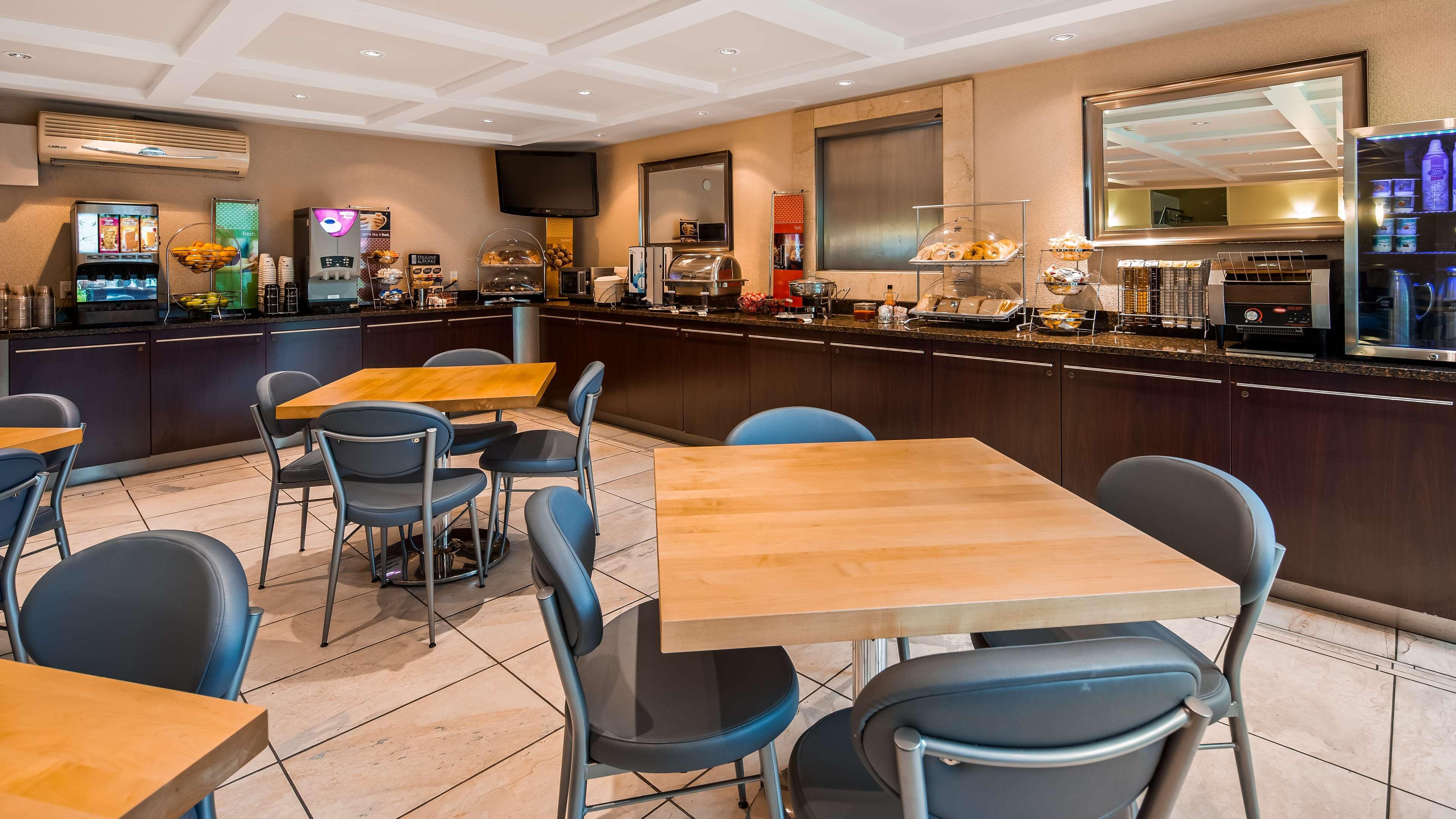 Best Western Plus Regency Inn And Conference Centre Άμποτσφορντ Εξωτερικό φωτογραφία