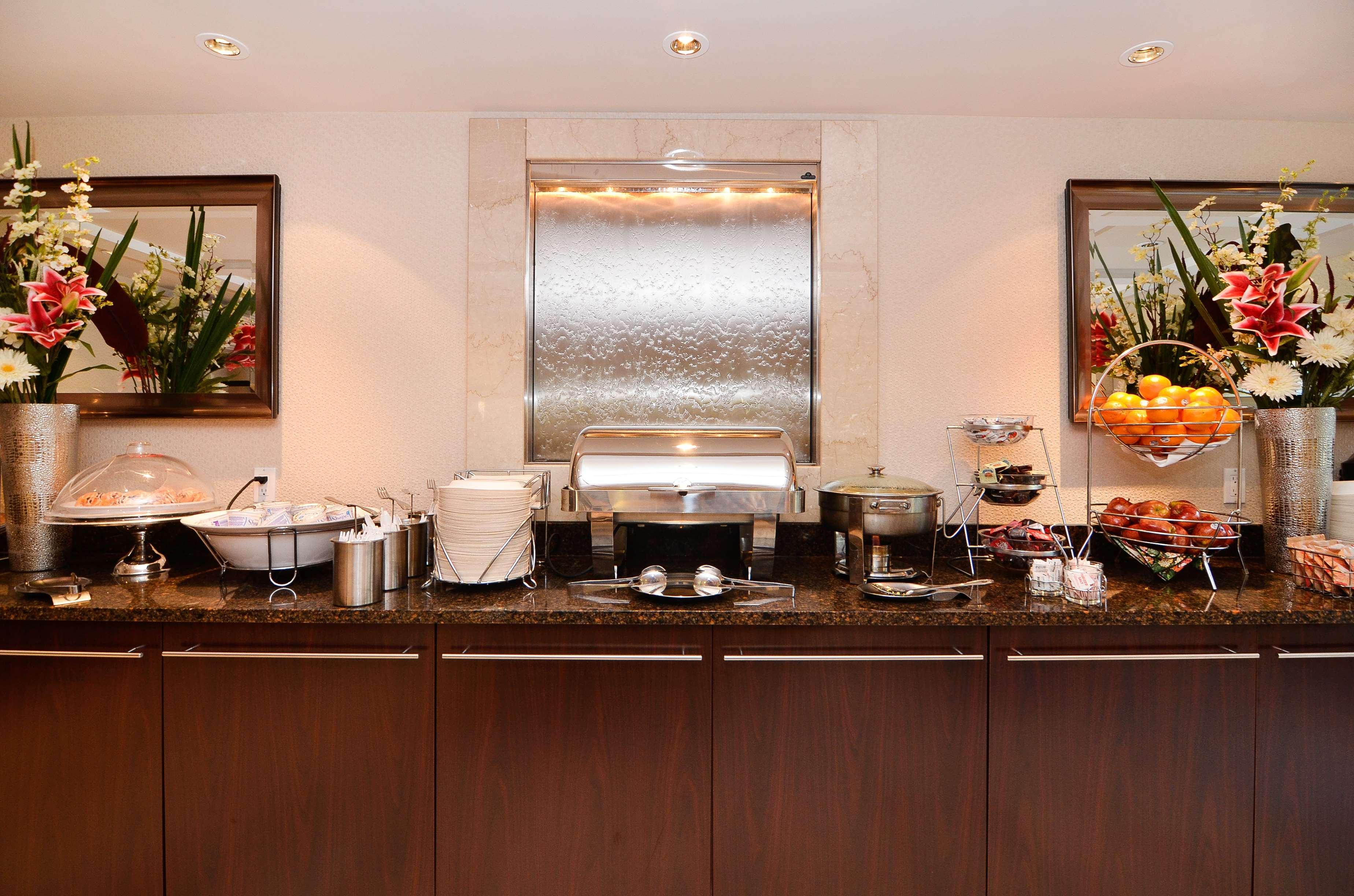 Best Western Plus Regency Inn And Conference Centre Άμποτσφορντ Εξωτερικό φωτογραφία